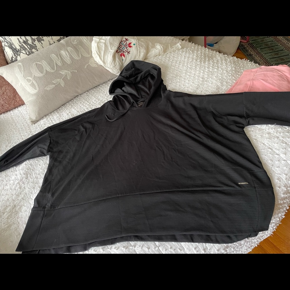 Sports top
